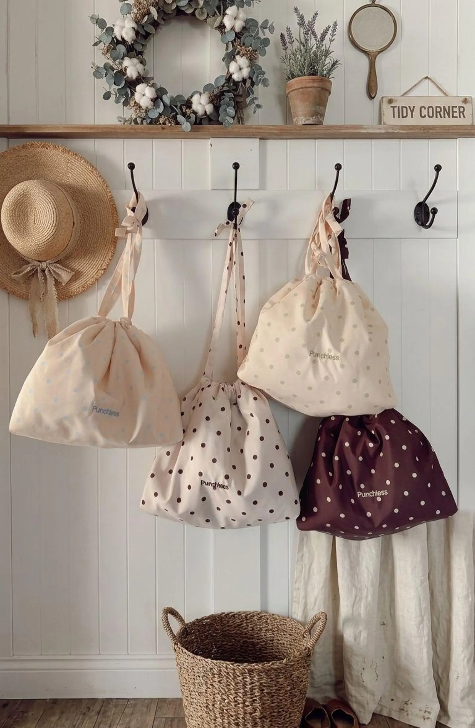 Vanilla Polka Dot Drawstring Pouch