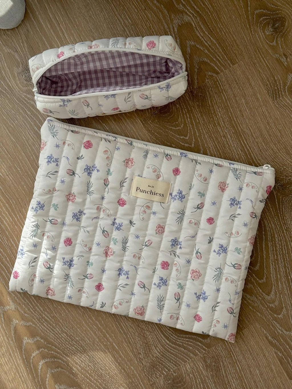 Roses Laptop Sleeve